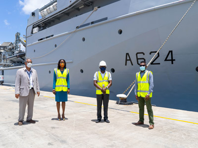 French Navy Ship support delivery of PPEs to CDEMA Participating States